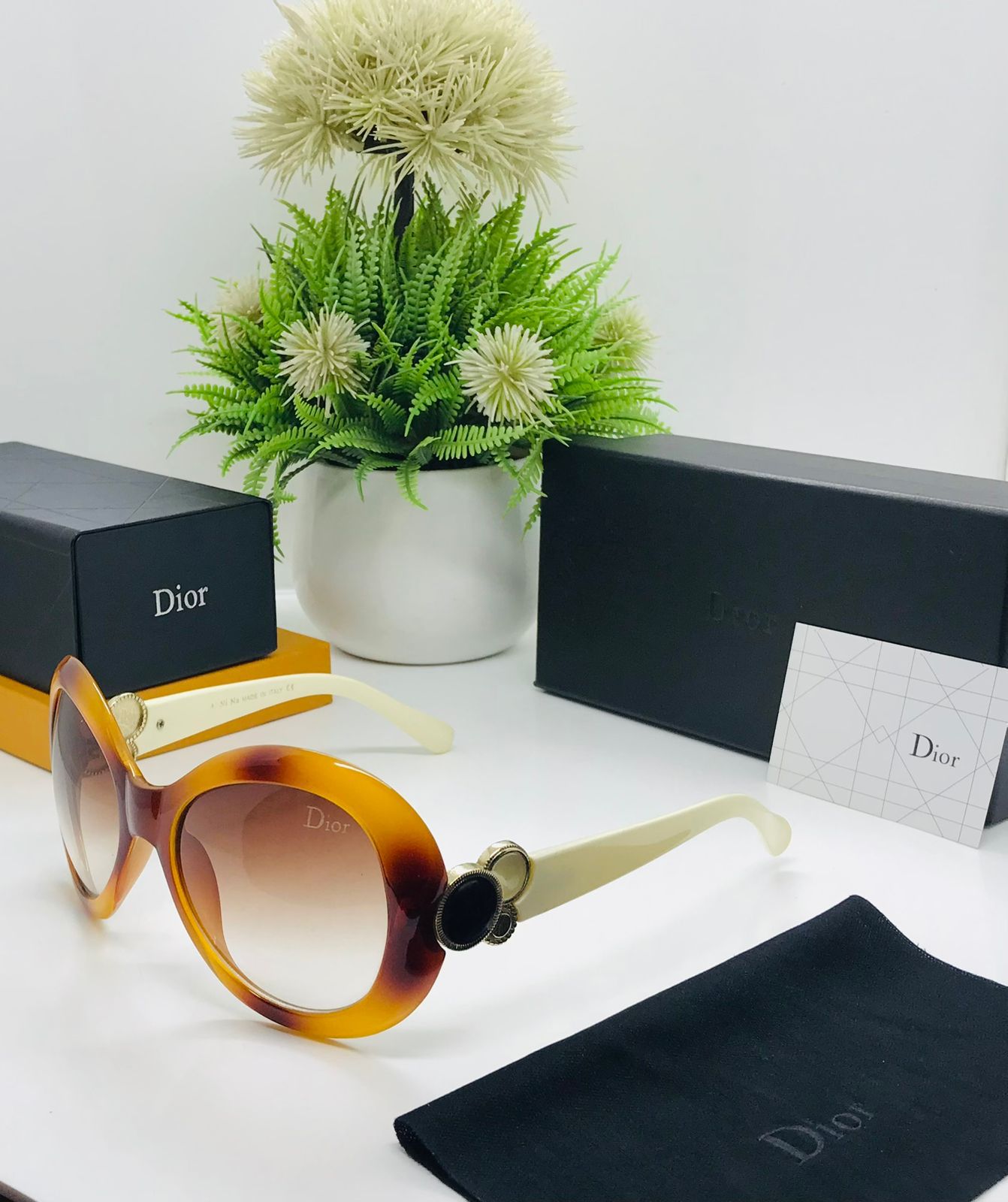 Dior