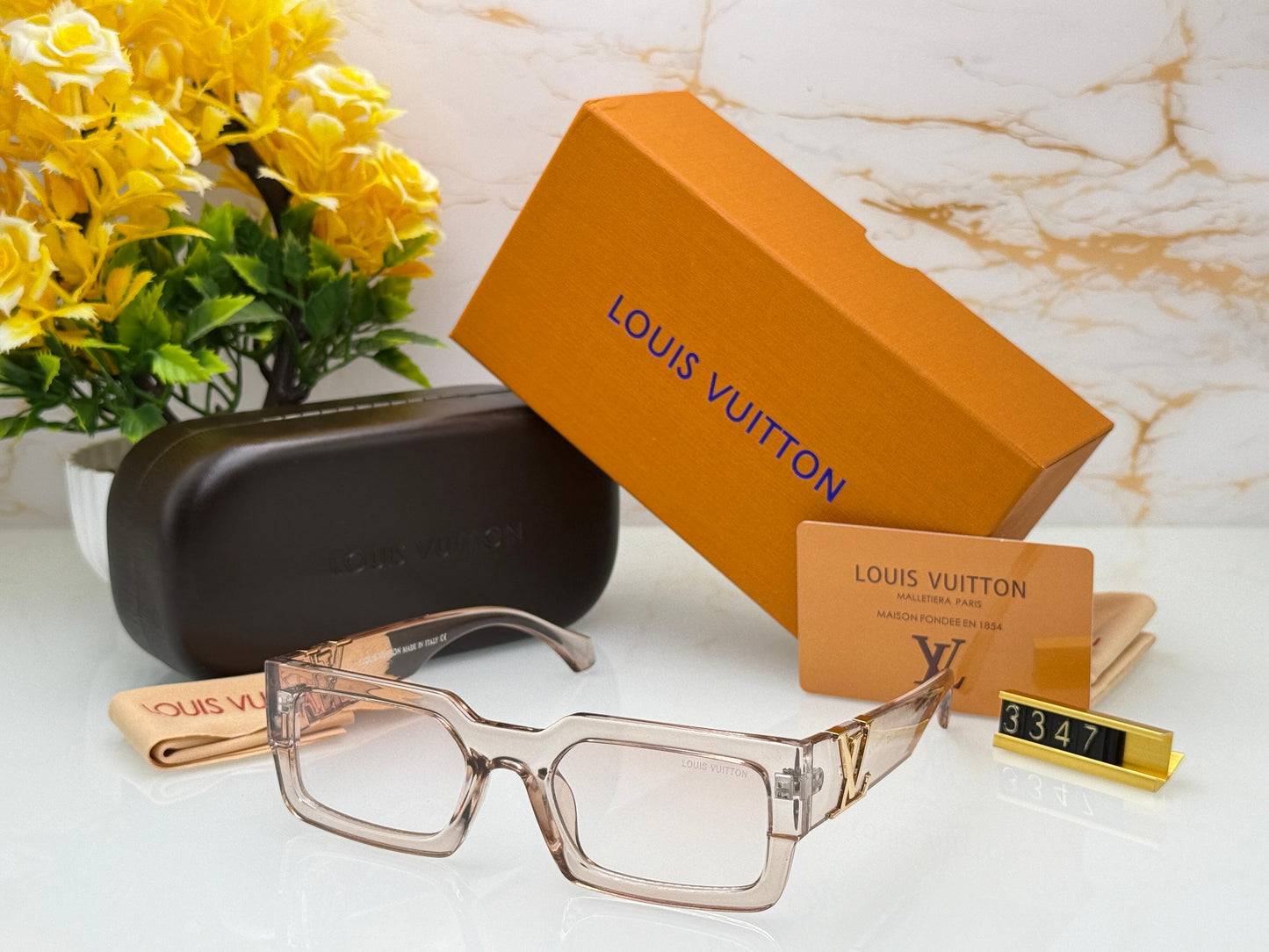 LOUIS VUITTON