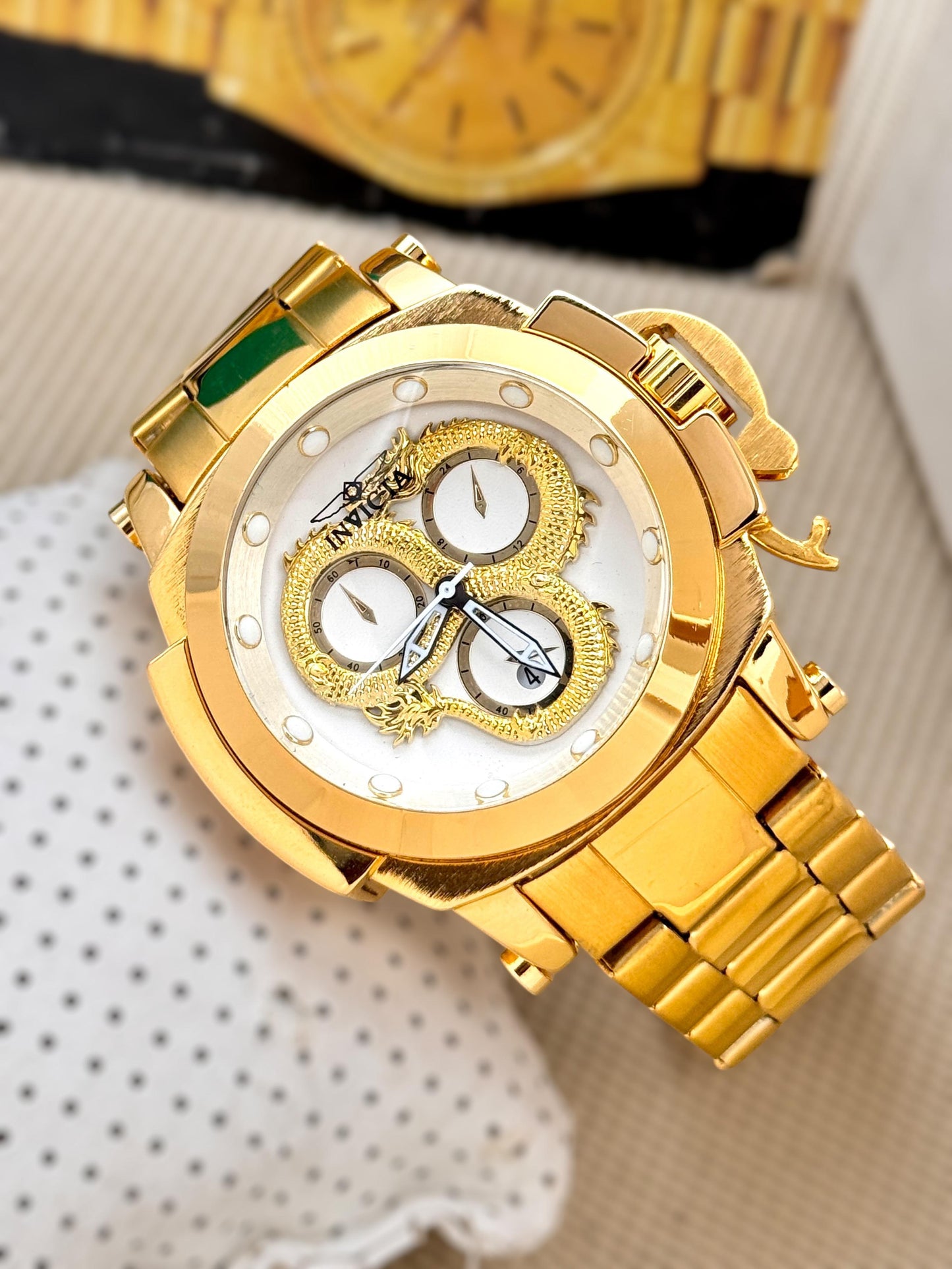 INVICTA