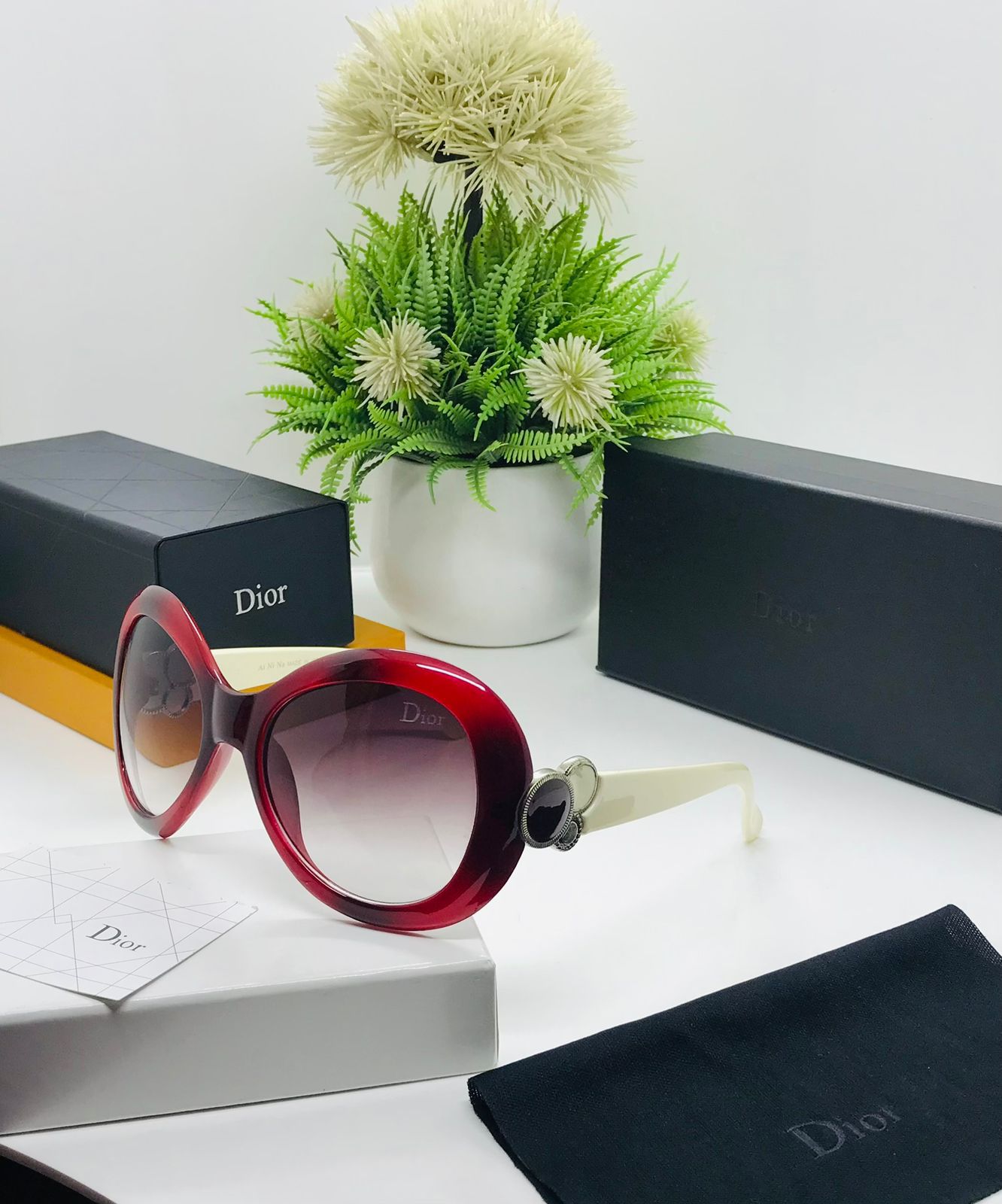 Dior
